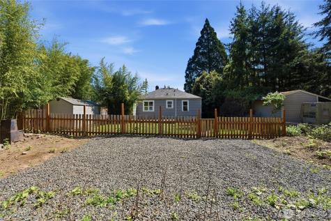 1329 N Cambrian Avenue Bremerton WA 98312