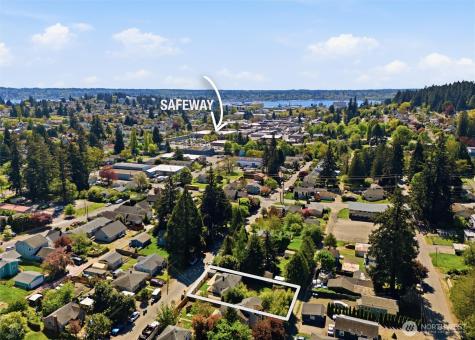 1329 N Cambrian Avenue Bremerton WA 98312