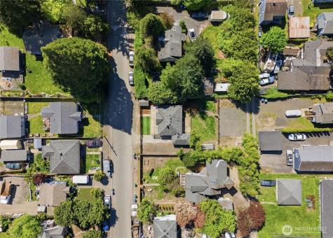 1329 N Cambrian Avenue Bremerton WA 98312