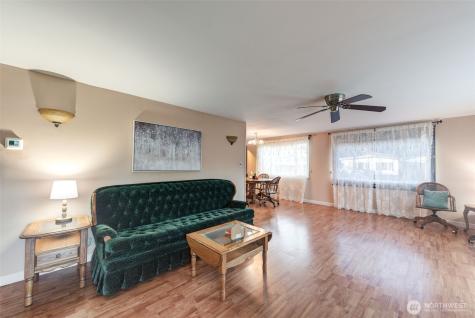 11622 Silver Lake Road Everett WA 98208