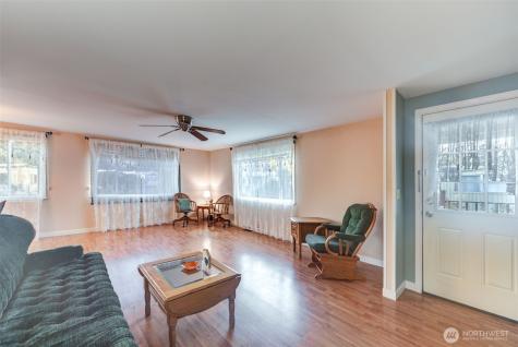 11622 Silver Lake Road Everett WA 98208