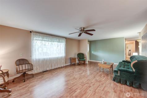 11622 Silver Lake Road Everett WA 98208