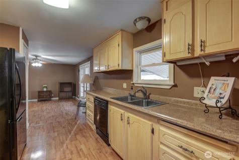 11622 Silver Lake Road Everett WA 98208