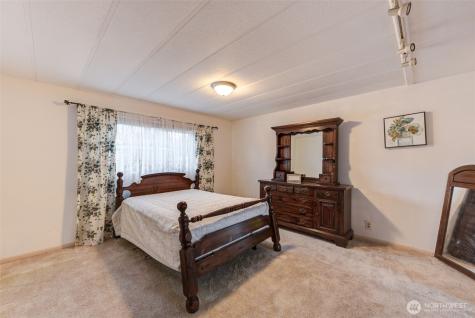 11622 Silver Lake Road Everett WA 98208