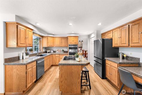 4221 Montgomery Place Mount Vernon WA 98274