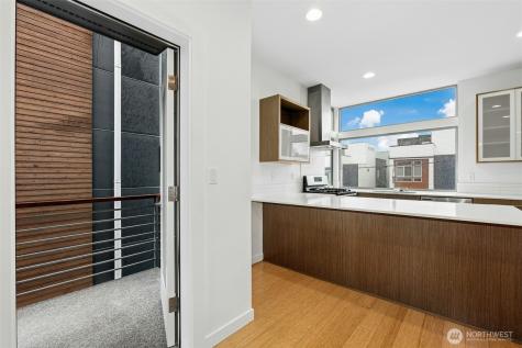 2114 E James Street Seattle WA 98122