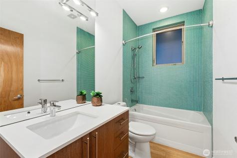 2114 E James Street Seattle WA 98122
