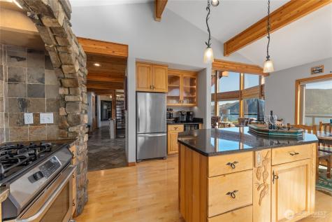 1995 Lakeshore Drive Manson WA 98831