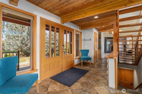 1995 Lakeshore Drive Manson WA 98831