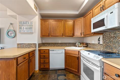 1995 Lakeshore Drive Manson WA 98831