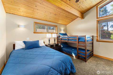 1995 Lakeshore Drive Manson WA 98831