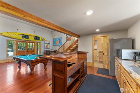 1995 Lakeshore Drive Manson WA 98831