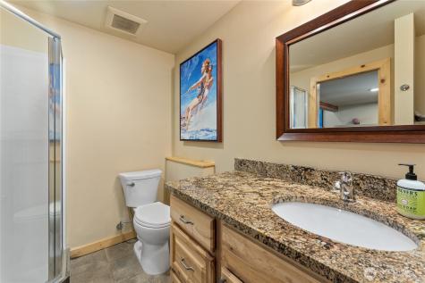 1995 Lakeshore Drive Manson WA 98831