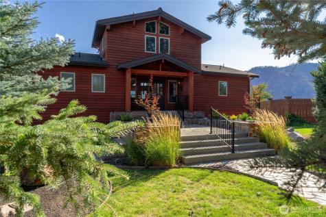 1995 Lakeshore Drive Manson WA 98831