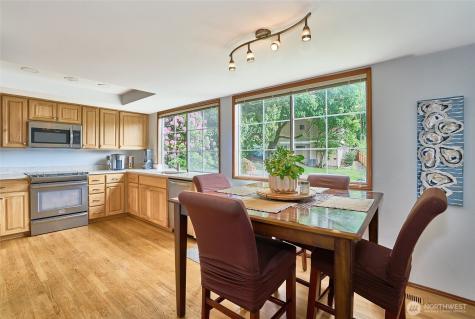 1404 S 290th Place Federal Way WA 98003