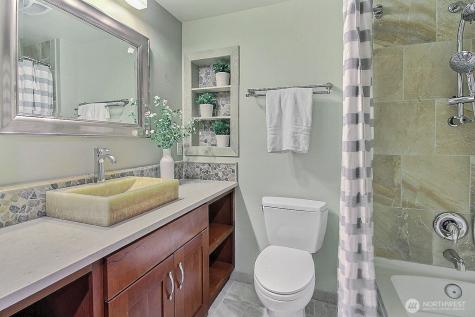 21834 SE 265th Way Maple Valley WA 98038