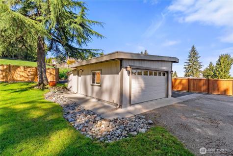 8726 Fruitland Avenue E Puyallup WA 98371
