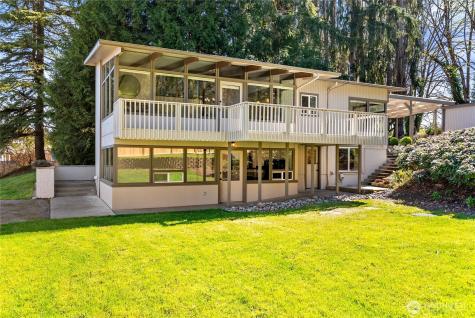 8726 Fruitland Avenue E Puyallup WA 98371