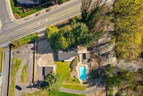 8726 Fruitland Avenue E Puyallup WA 98371