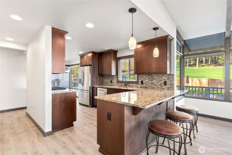 8726 Fruitland Avenue E Puyallup WA 98371