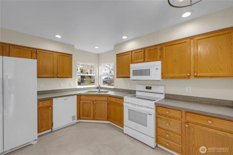 16704 Cobblestone Drive Lynnwood WA 98037