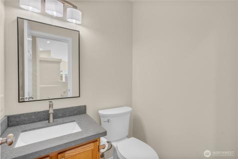16704 Cobblestone Drive Lynnwood WA 98037