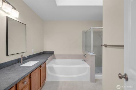 16704 Cobblestone Drive Lynnwood WA 98037