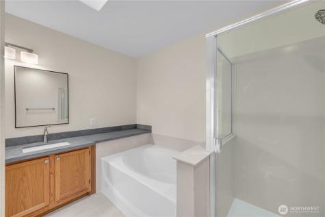 16704 Cobblestone Drive Lynnwood WA 98037