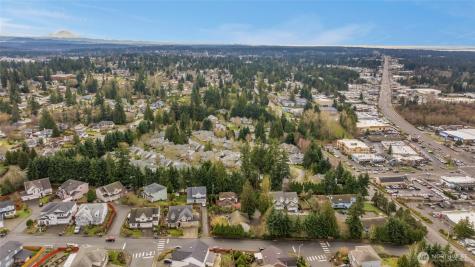 16704 Cobblestone Drive Lynnwood WA 98037