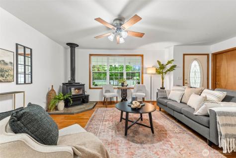 11621 Devin Lane SE Yelm WA 98597