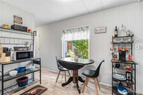 921 SE Scenic View Drive College Place WA 99324