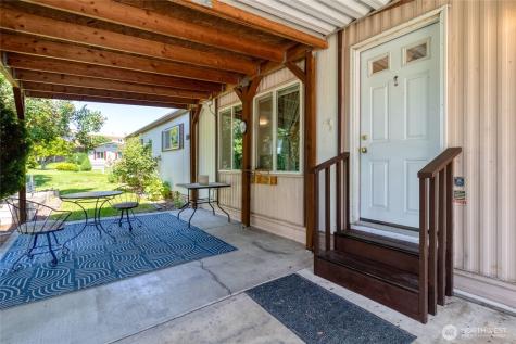921 SE Scenic View Drive College Place WA 99324
