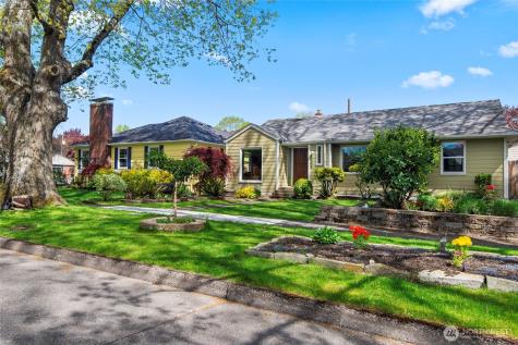 1332 22nd Avenue Longview WA 98632