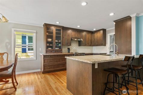 1332 22nd Avenue Longview WA 98632