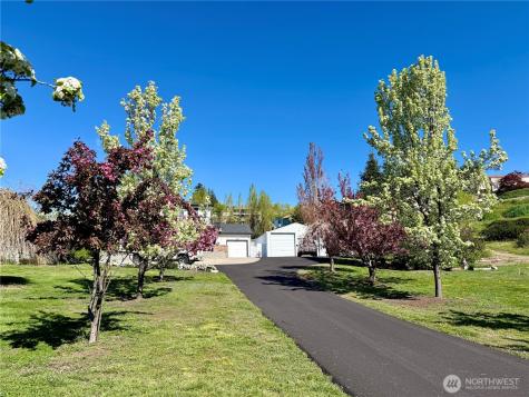 175 Green Avenue Manson WA 98831