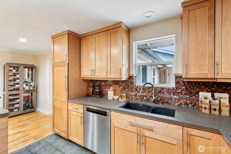8403 NE 138th Street Kirkland WA 98034