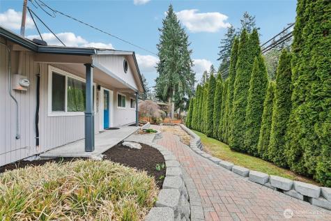 8403 NE 138th Street Kirkland WA 98034