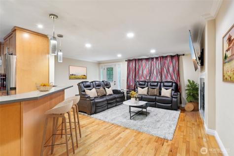 8403 NE 138th Street Kirkland WA 98034