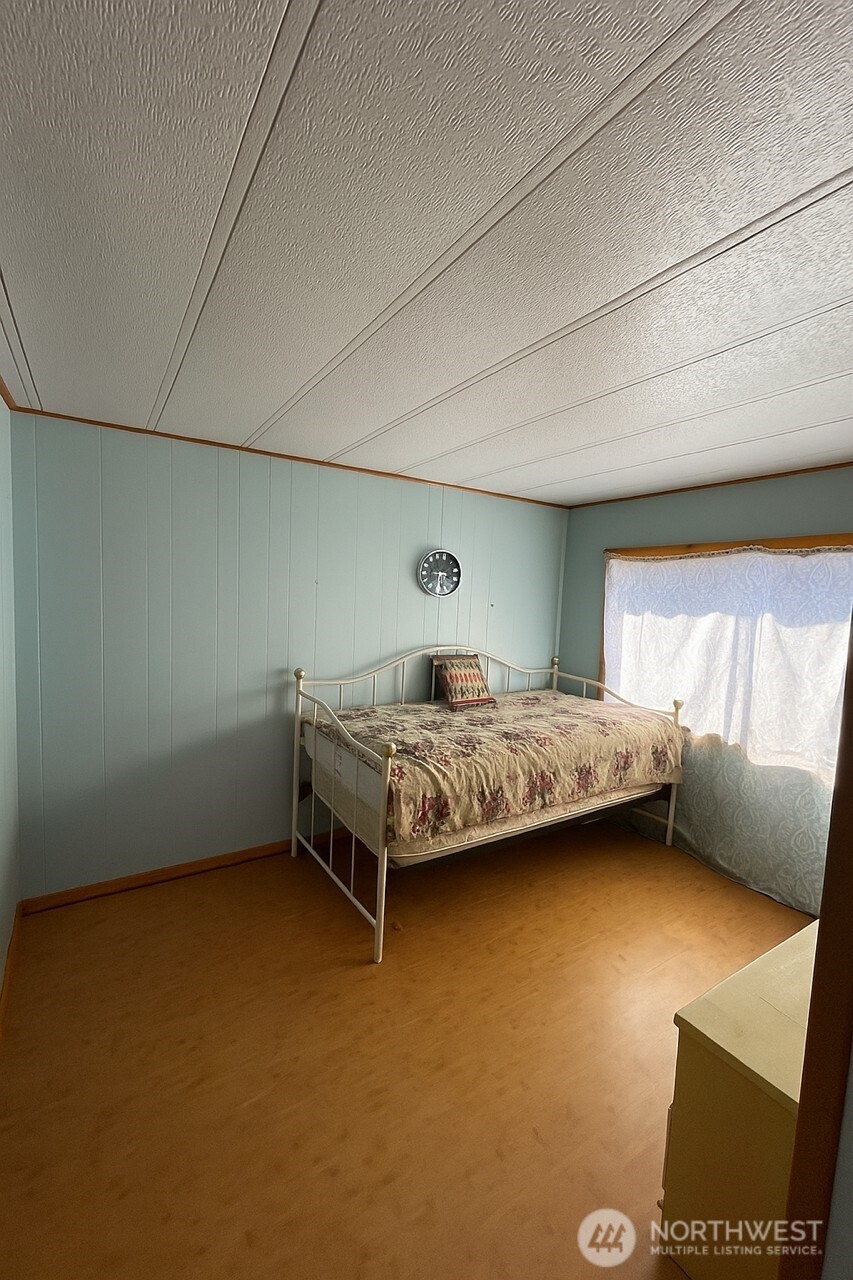 700 NW Crosby Avenue Oak Harbor WA 98277