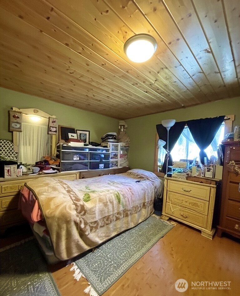 700 NW Crosby Avenue Oak Harbor WA 98277