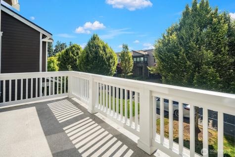 1270 Pine Crest Circle NE Issaquah WA 98029