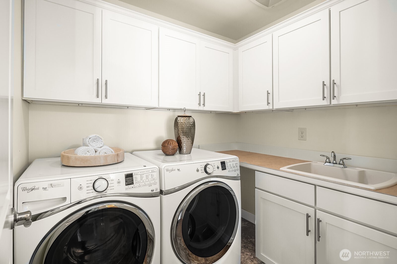 1270 Pine Crest Circle NE Issaquah WA 98029