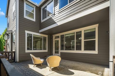 1270 Pine Crest Circle NE Issaquah WA 98029