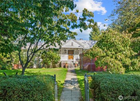 2704 NE 92nd Street Seattle WA 98115