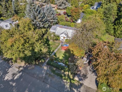 2704 NE 92nd Street Seattle WA 98115