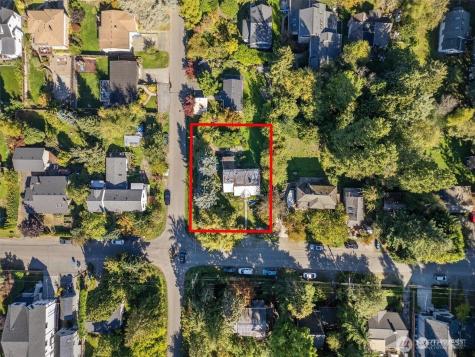 2704 NE 92nd Street Seattle WA 98115
