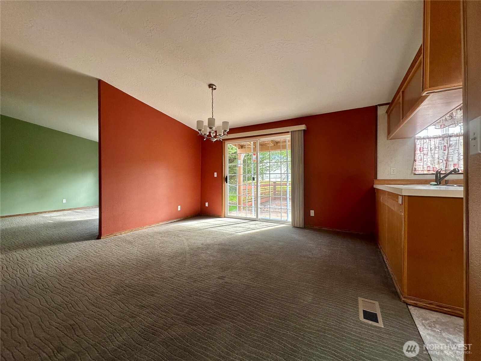 61 Simmons Street Sekiu WA 98381