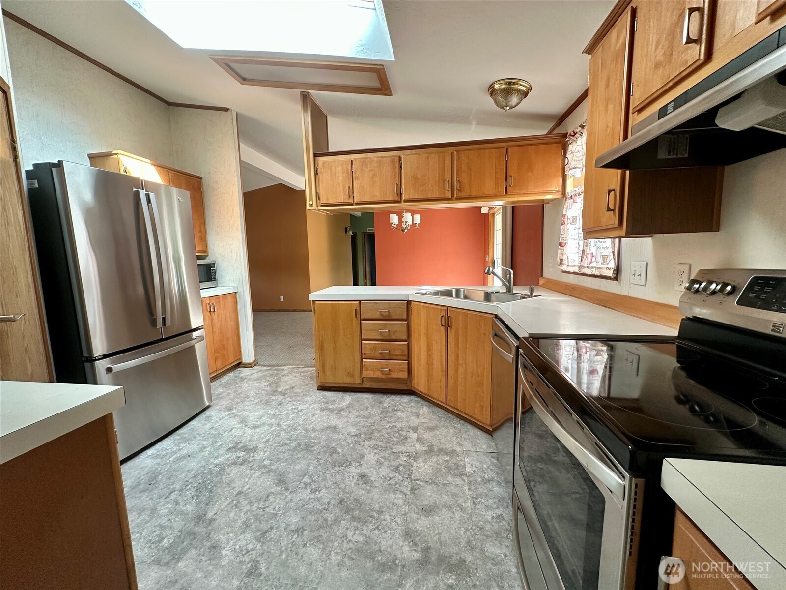 61 Simmons Street Sekiu WA 98381
