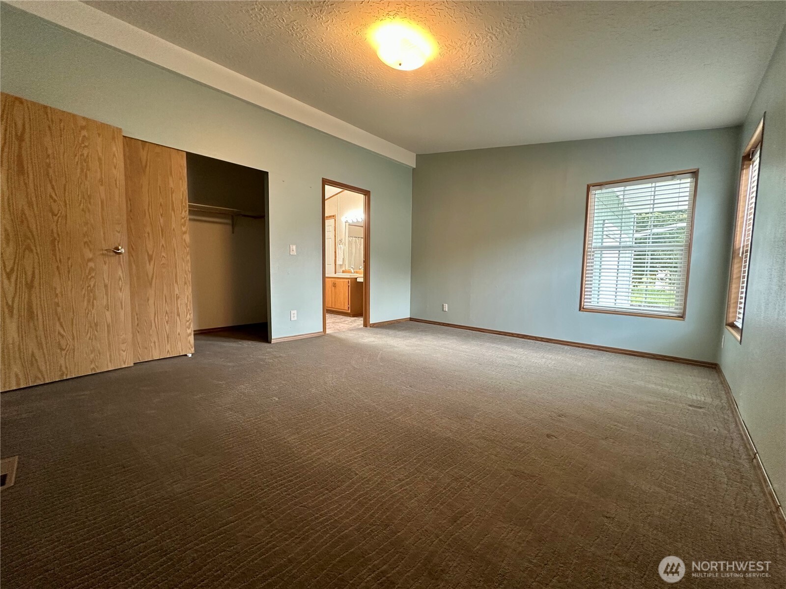 61 Simmons Street Sekiu WA 98381