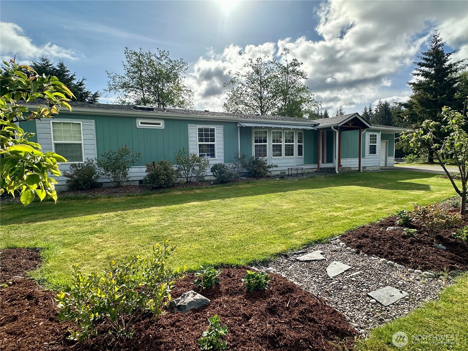 61 Simmons Street Sekiu WA 98381
